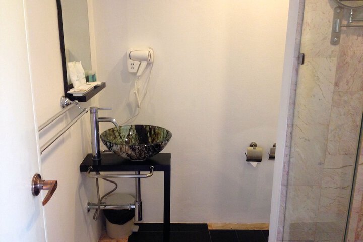 Room 19 of 60