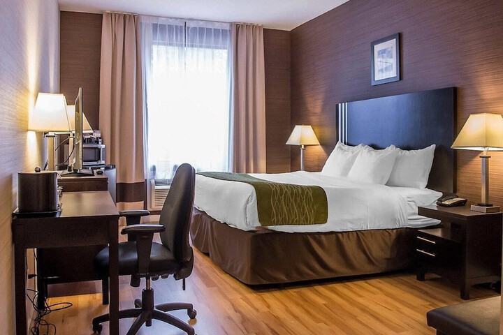Room 7 of 35