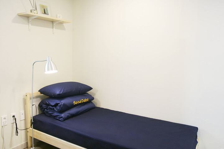 Room 7 of 101