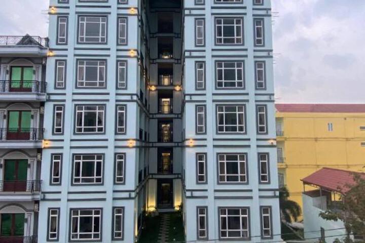 Twin Hotel