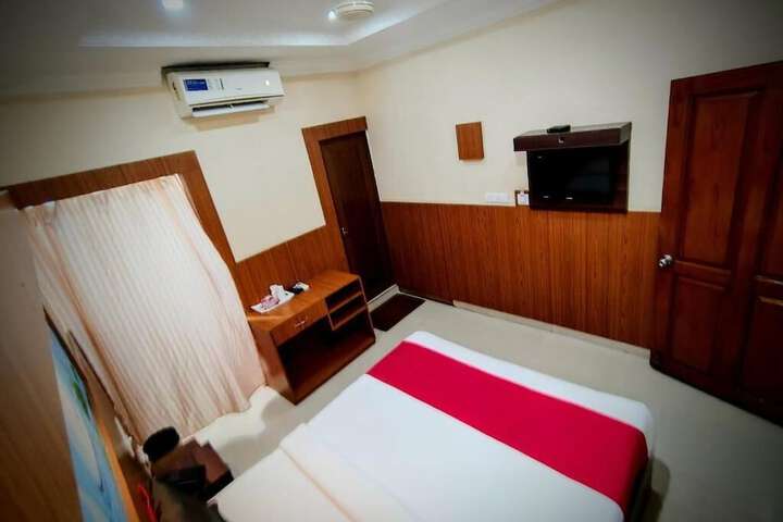 Room 2 of 20