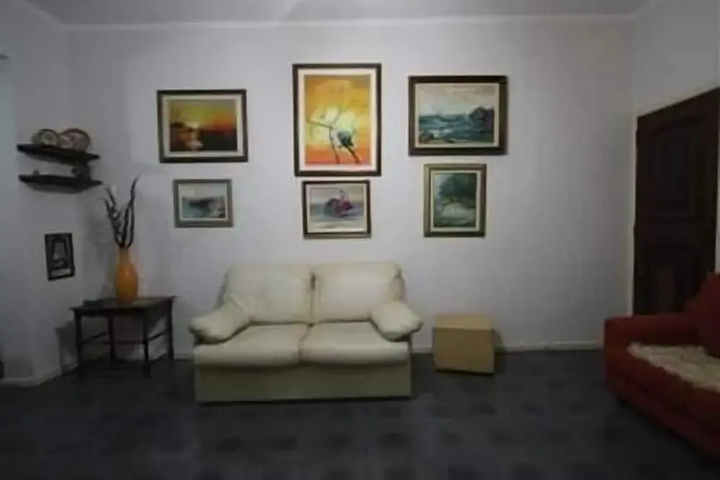 Room 5 of 15