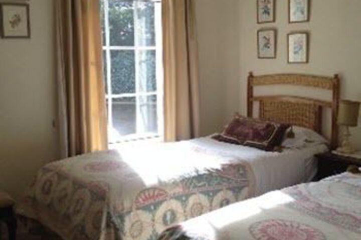 Room 4 of 6