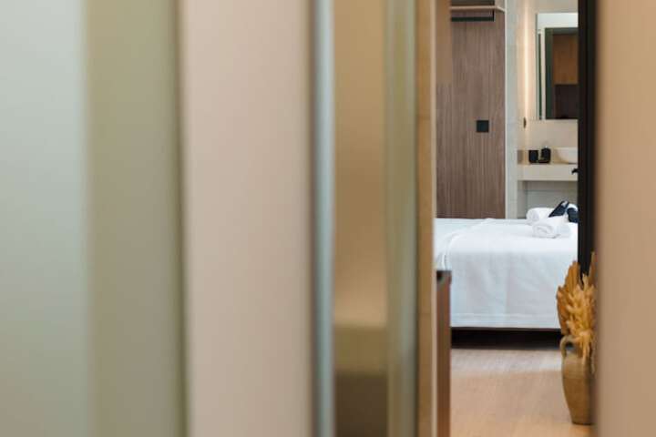 Room 35 of 172