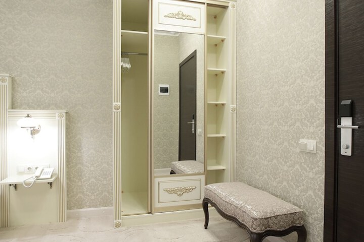 Room 19 of 56