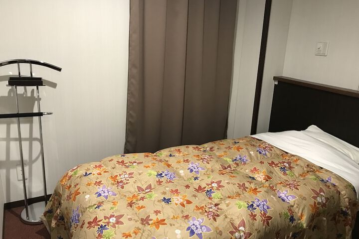 Room 13 of 54