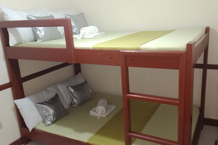 Room 14 of 31
