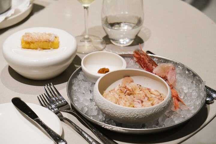 Dining 80 of 109