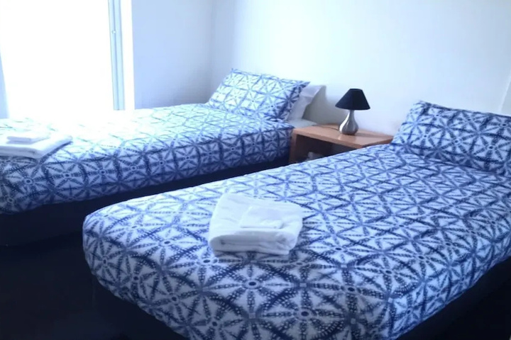 Room 4 of 11