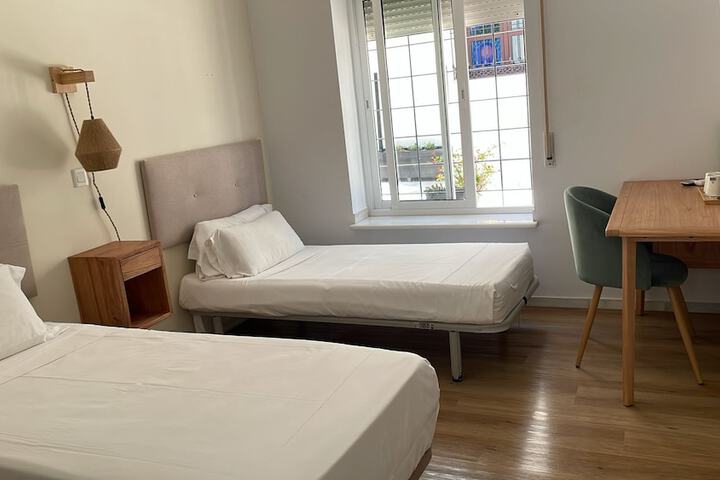 Room 17 of 37