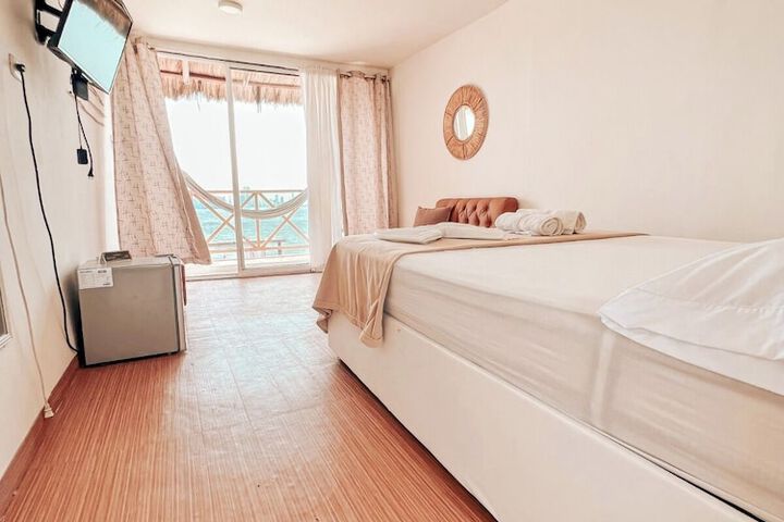 Room 2 of 18