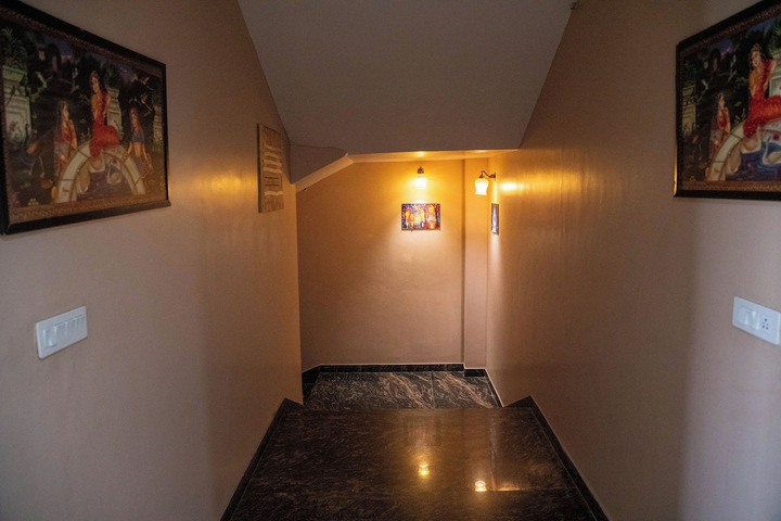 Hotel Interior 22 of 190