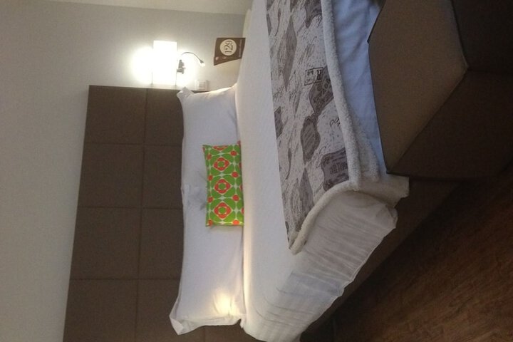 Room 15 of 30