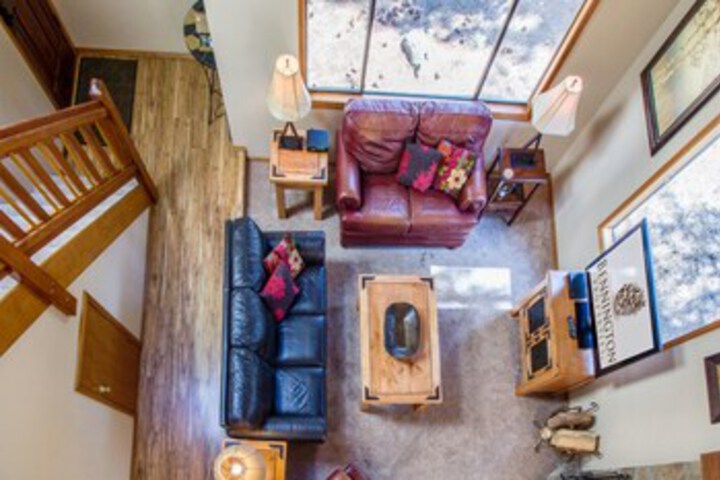 Room 33 of 48