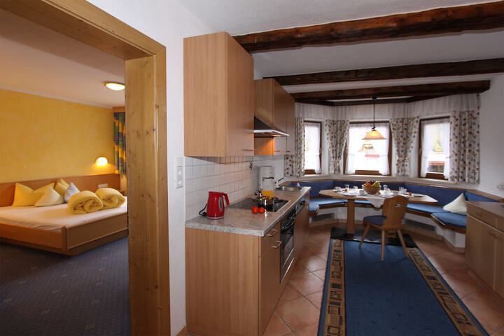 Room 19 of 37