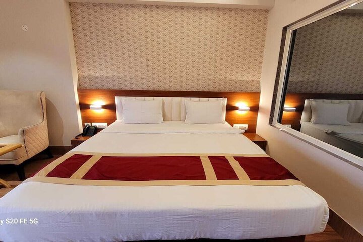 Room 2 of 57