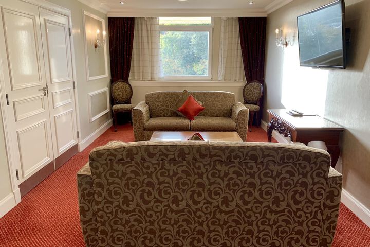 Room 14 of 105