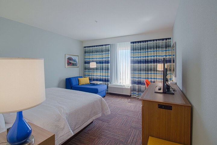 Room 16 of 42