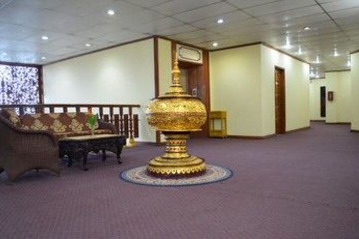 Ballroom/Hall 16 of 30