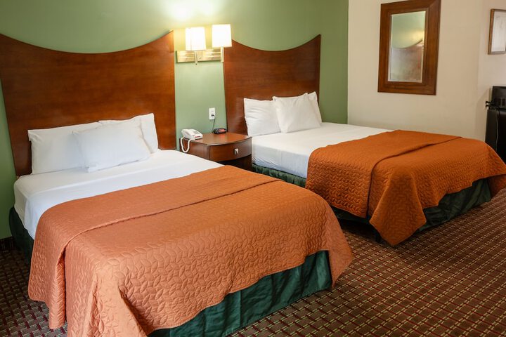 2 Double Beds (1 of 9)