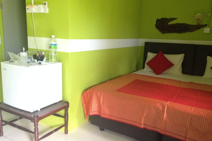 Room 7 of 42