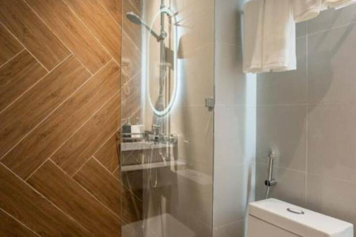 Room 31 of 51