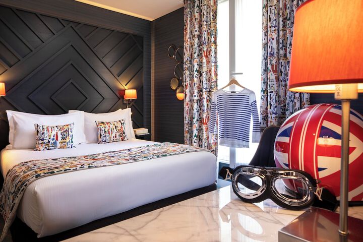 Room 53 of 91