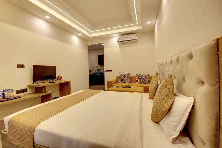 Room 8 of 47