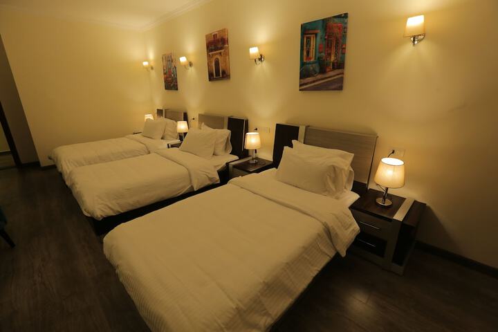 Room 17 of 139
