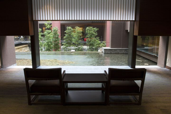 Guest Lobby