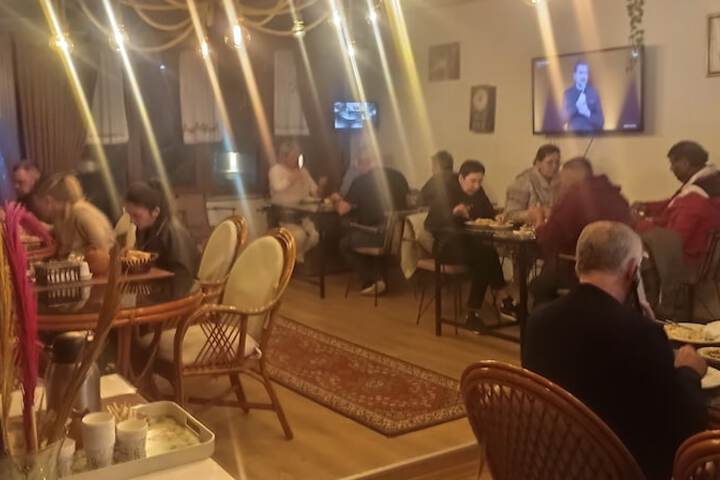 Dining 131 of 185
