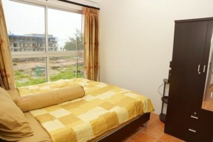 Room 19 of 35