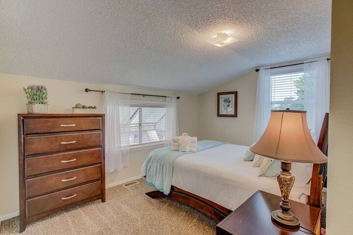 Room 3 of 46