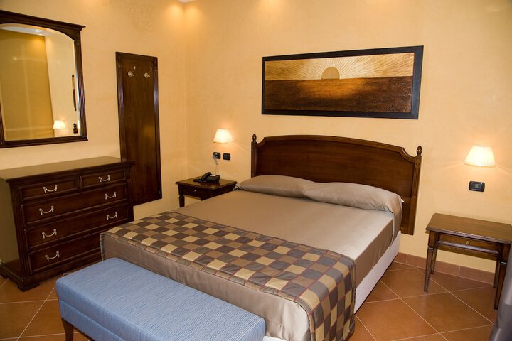 Room 8 of 60