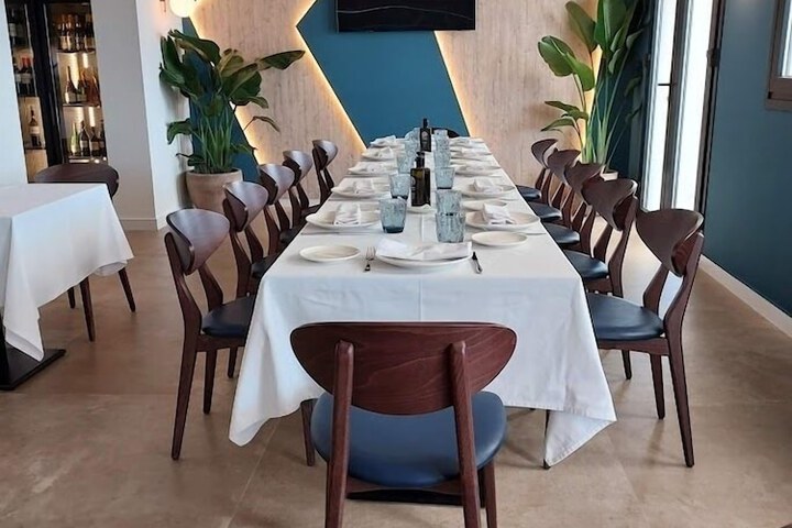 Dining 13 of 18