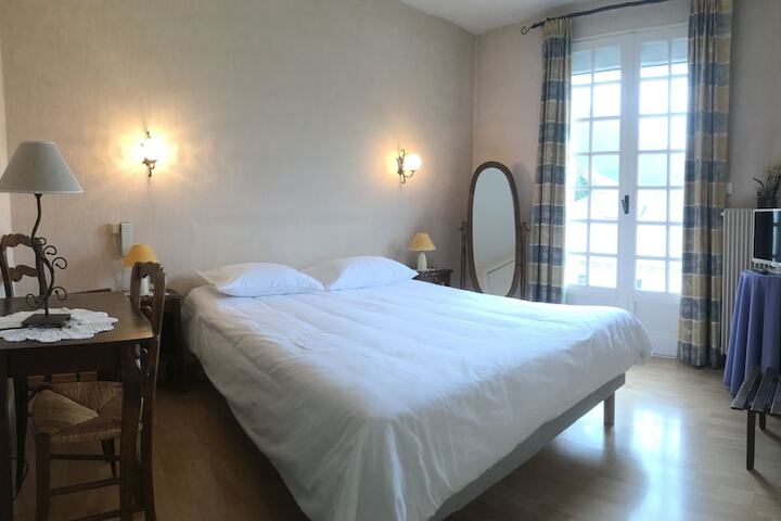 Room 5 of 7