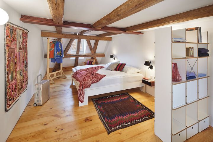 Room 12 of 169