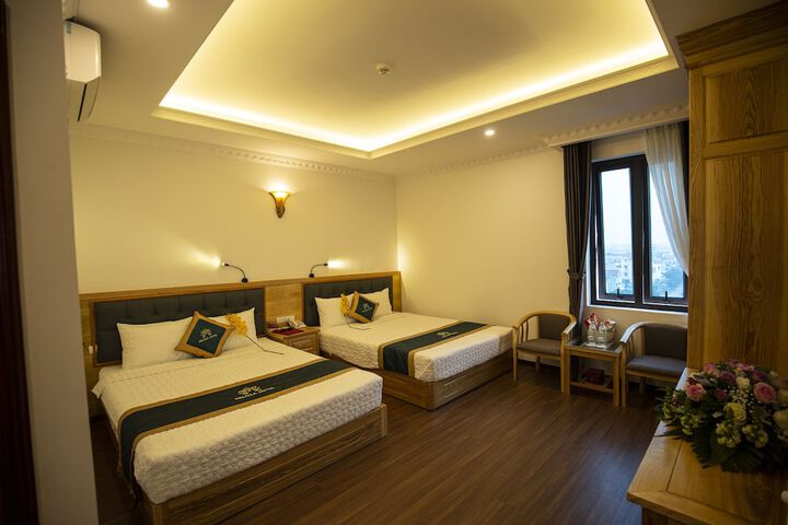 Room 10 of 38