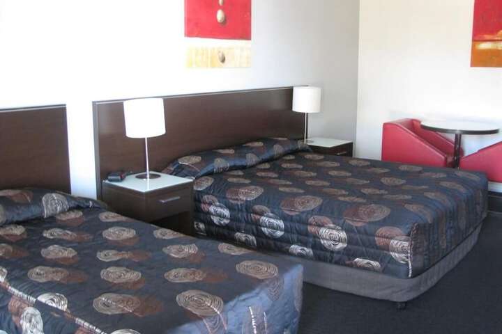 Room 13 of 17