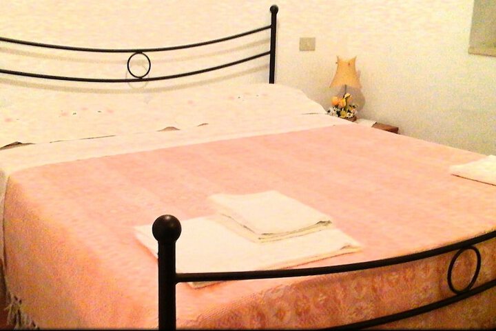 Room 4 of 4