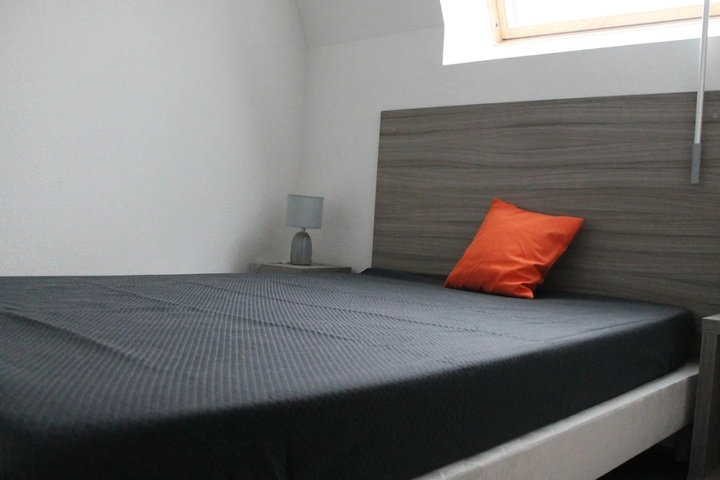Room 4 of 23