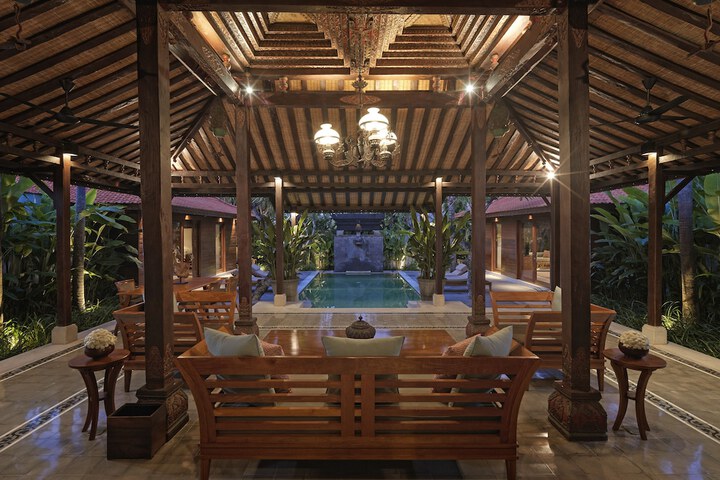 Hotel Exterior 120 of 122