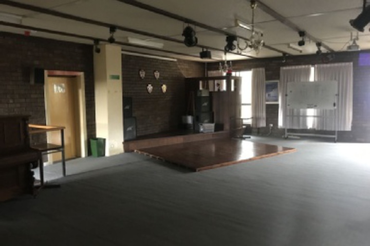 Room 94 of 312