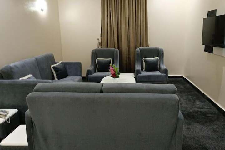 Room 19 of 48