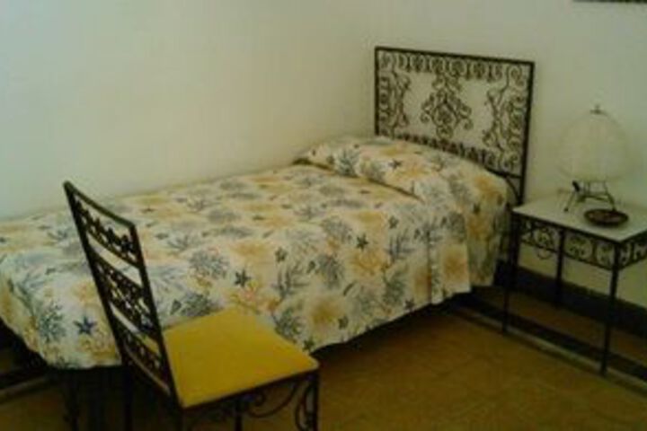 Room 12 of 41