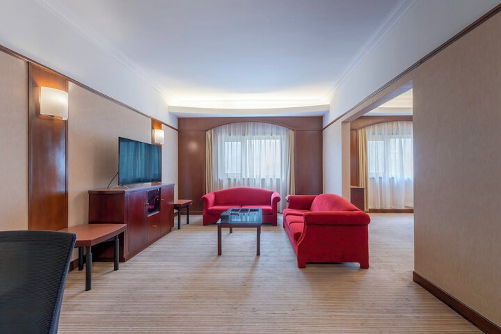 Room 60 of 175