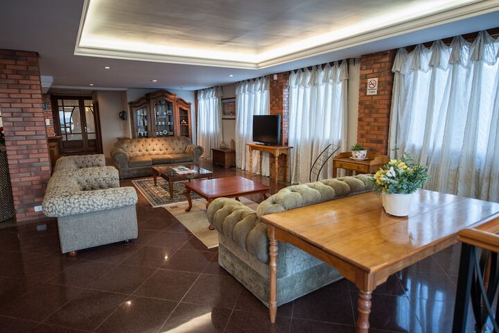Guest Lobby