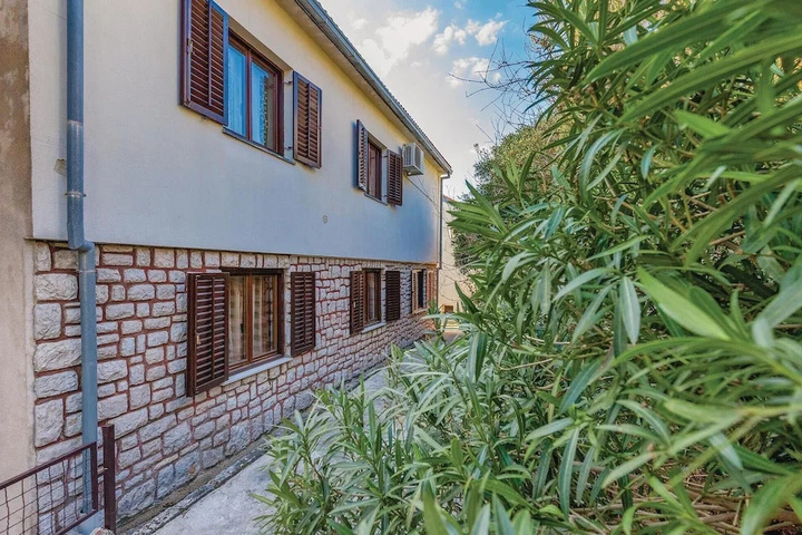 Nice Home in Selce With Wifi and 3 Bedrooms