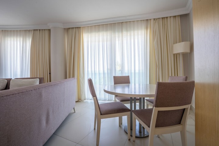Room 56 of 160
