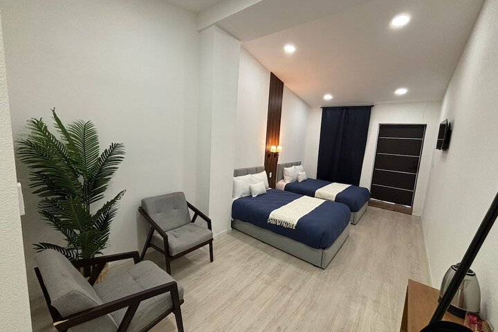 Room 5 of 25